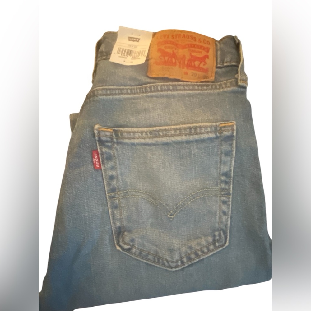 Levi’s Jeans slim tapper 512. 29W 30L. NWT. Medium blue